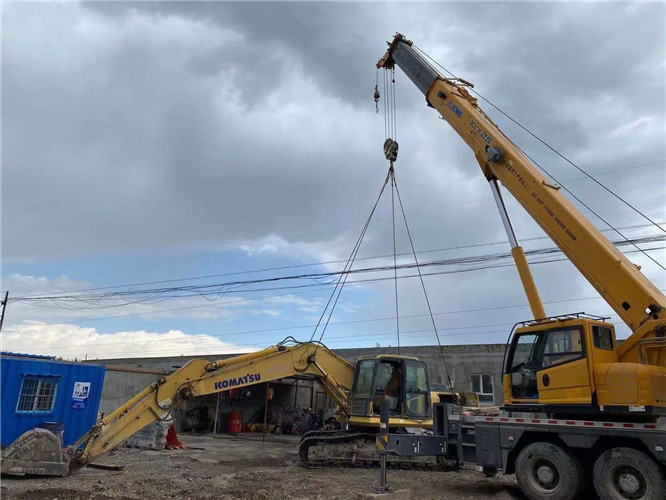 文安县25吨吊车的工作半径是多少？