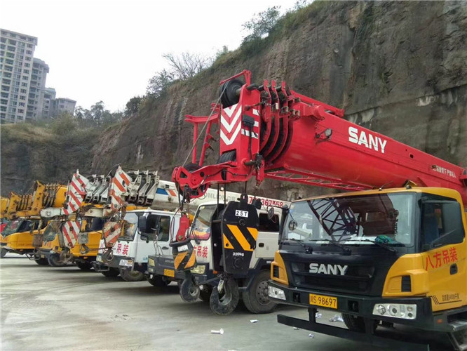 文安县吊车出租按什么计费？台班费、单次费、里程费怎么算？