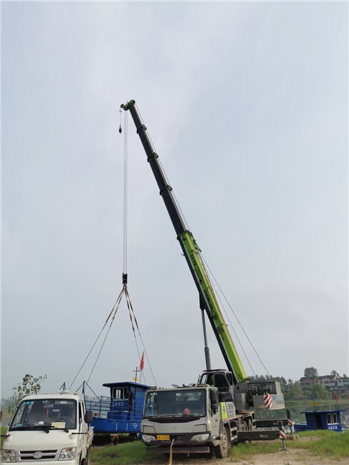 文安县桥梁建设吊装案例